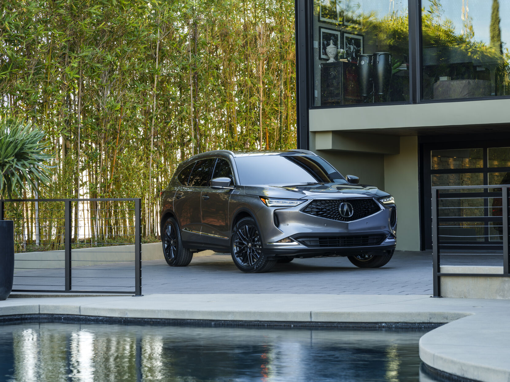 2022 MDX Advance